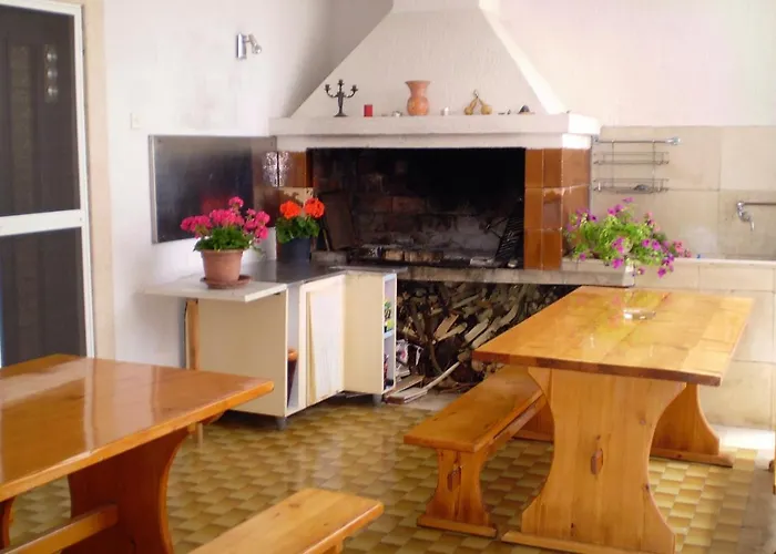 - Diklo 5880e Διαμέρισμα Ζαντάρ