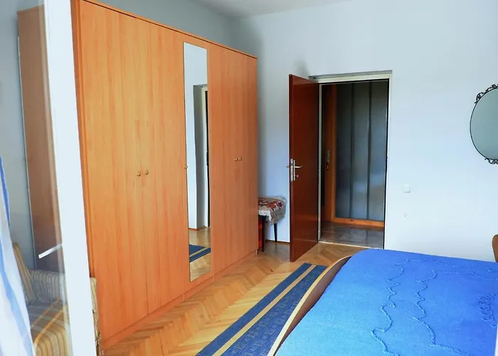 - Diklo 5880e شقة